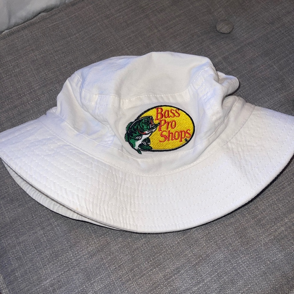 Bass Pro bucket hat